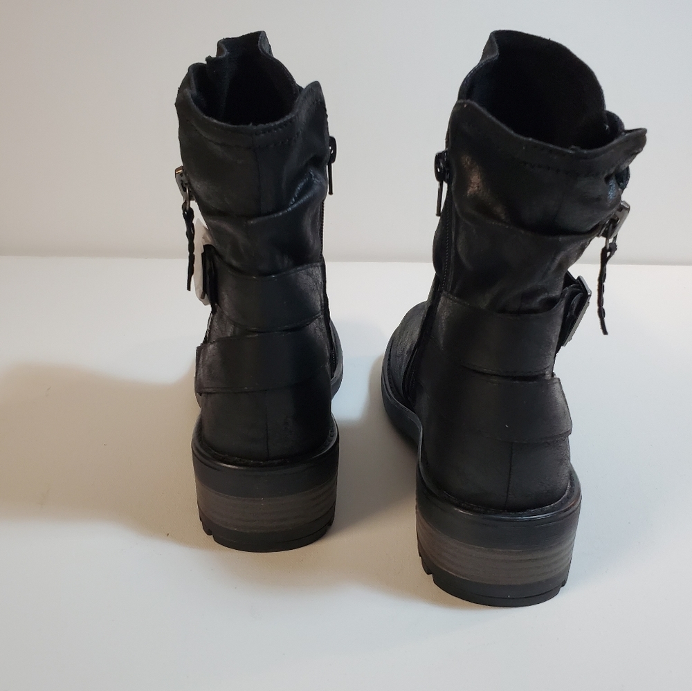 Women's Boots - Picture 8 of 8